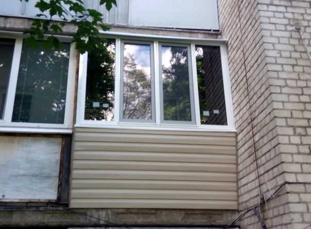 Пластикові вікна для балкону