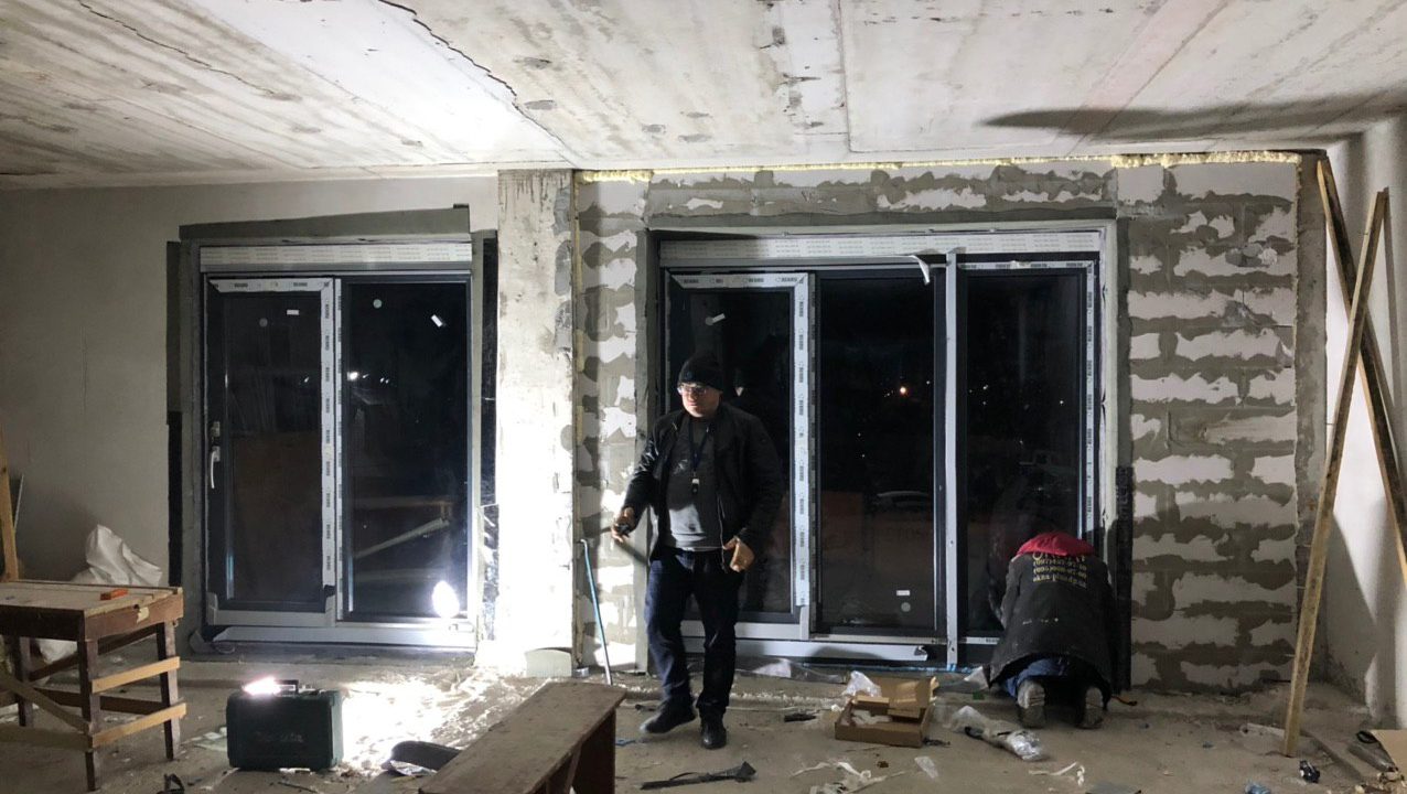 СКЛІННЯ КВАРТИРИ У НОВОМОСКОВСЬКУ