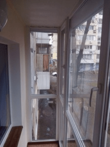ОСТЕКЛЕНИЕ ФРАНЦУЗСКОГО БАЛКОНА НА КИРОВА