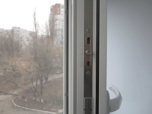 БАЛКОН ПОД КЛЮЧ НА ТОПОЛЕ