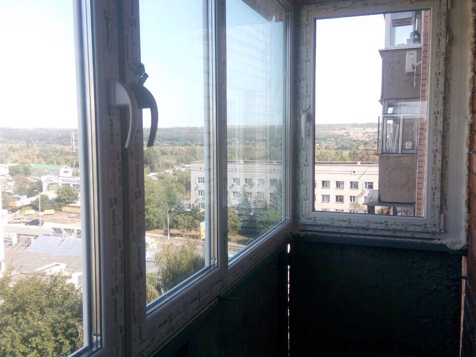 СКЛІННЯ Г-ПОДІБНОГО БАЛКОНА В М.ДНІПРО