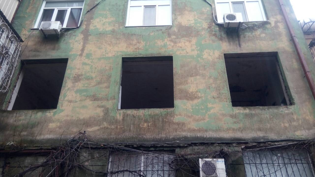 ОСТЕКЛЕНИЕ “СТАЛИНКИ” В Г.ДНЕПР