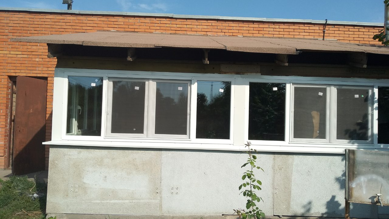 СКЛІННЯ ВЕРАНДИ ПО ВУЛ. РАКЕТНА