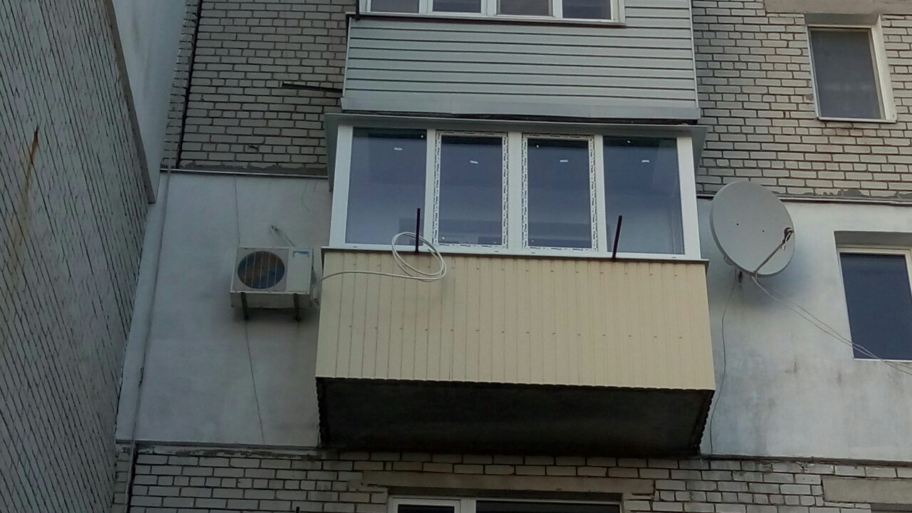 СКЛІННЯ БАЛКОНА В СЕЛ. ОПЫТНЫЙ.